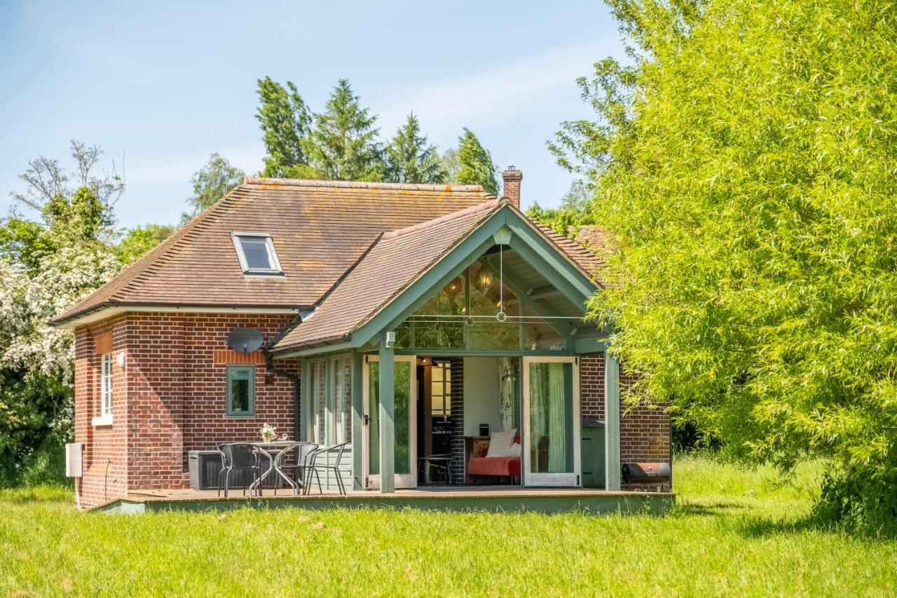 Ultimate Constable Country Rural Retreat - The Pump House Villa โคล์เชสเตอร์ ภายนอก รูปภาพ